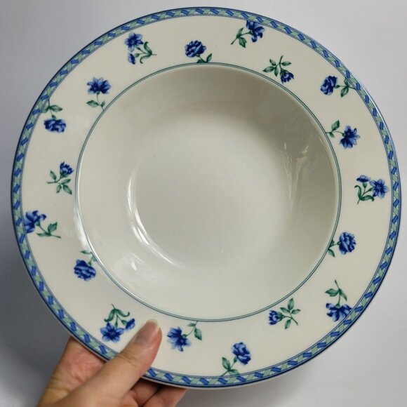 Mikasa Blue Medley Ultima Plus Serving Bowl 10 Inch White Blue Flowers HK 243 - Picture 1 of 8